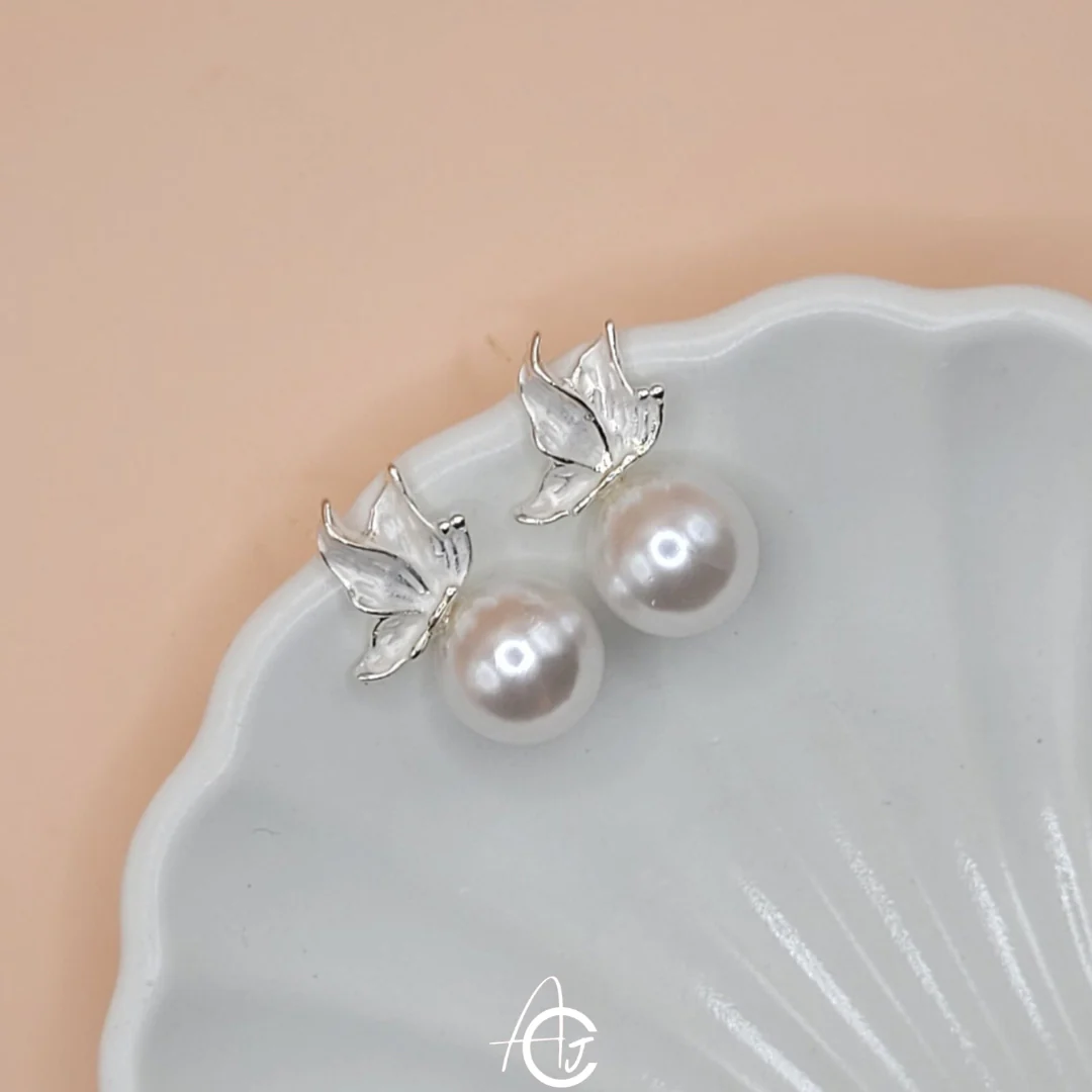 Butterfly Pearl Earrings - Image 6