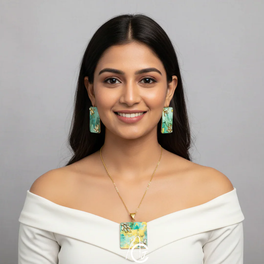 Fluid Necklace Set : Handmade