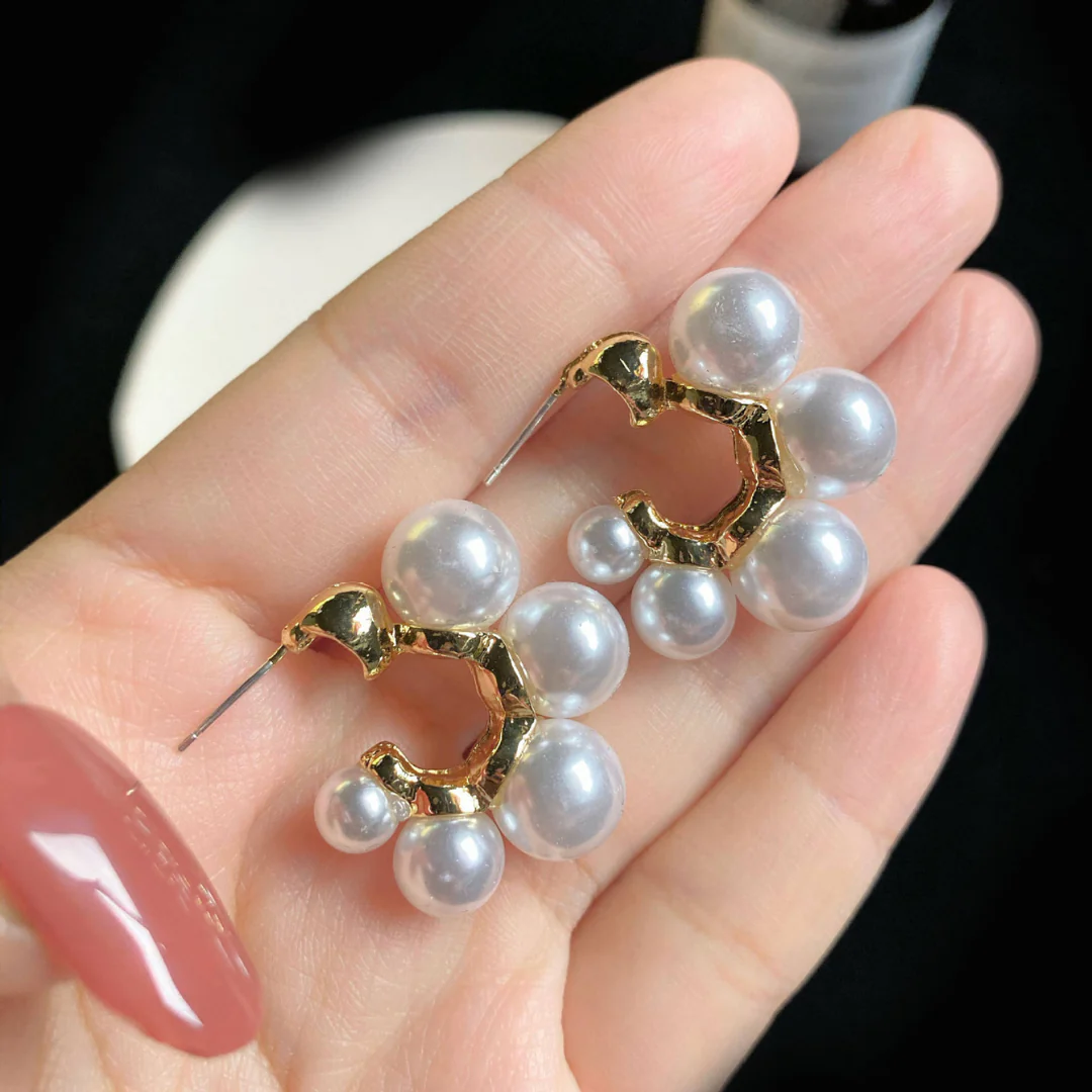 Pretty Pearl Hoop Earrings - Image 5