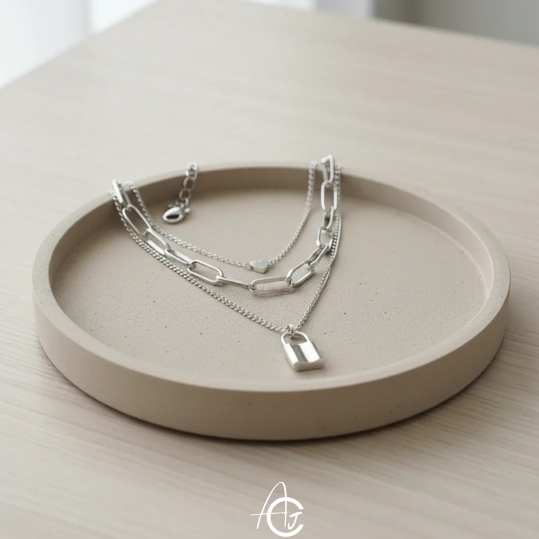 Trendy Fashionista Necklace - Image 5